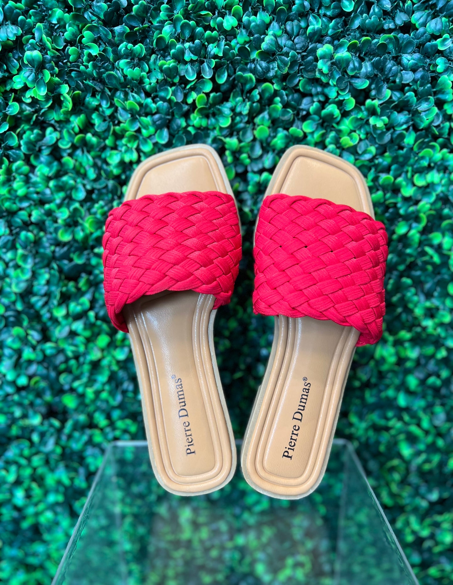 Emy Sandal