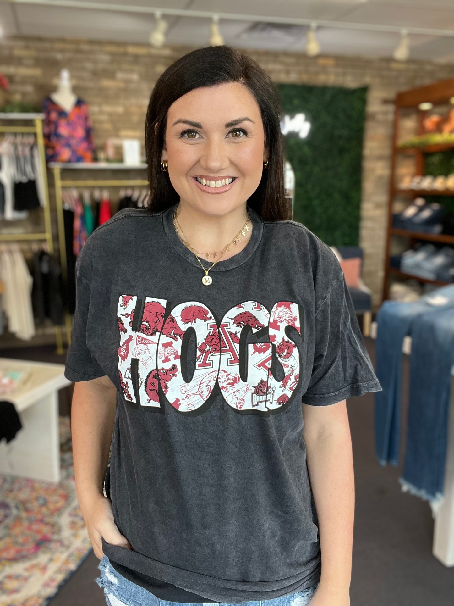 Multi Hogs Logo Vintage Tee