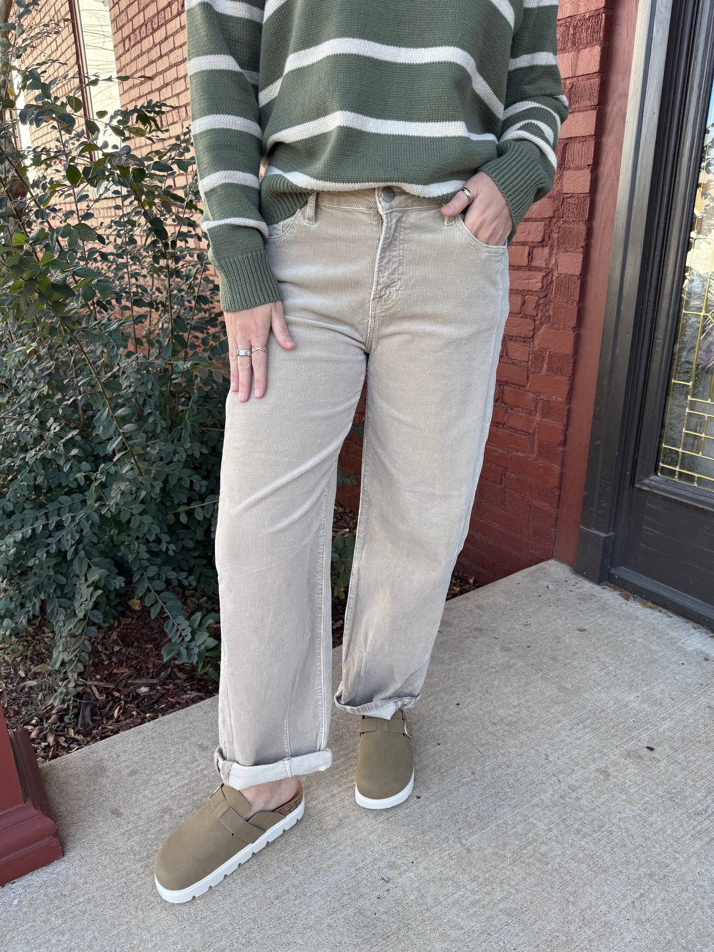 Corduroy Crop Barrel HR