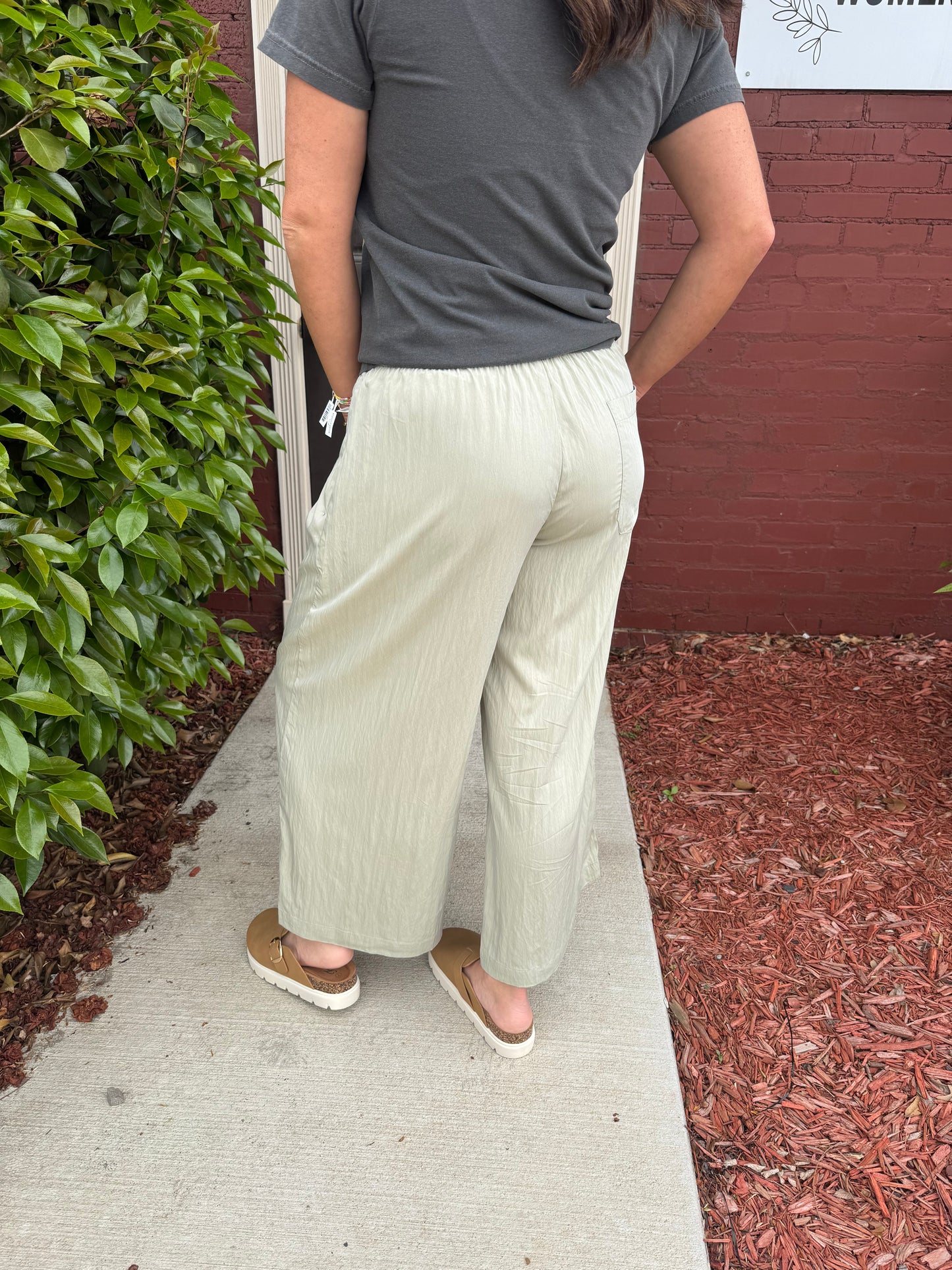 Linsey Flowy Pant